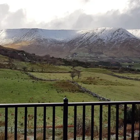Holiday home Beautiful 4-bed House Clonbur