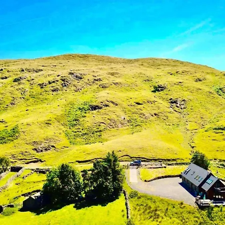 Beautiful 4-bed House *